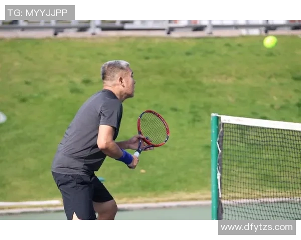 南京网球队在城市联赛中的战术表现分析与点评