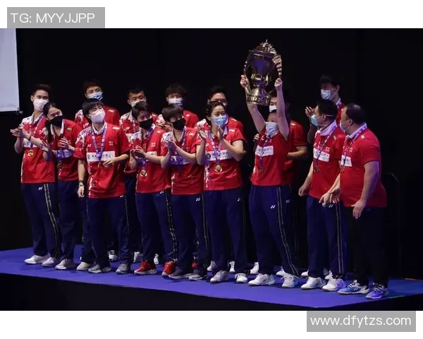 重庆羽毛球队与南京羽毛球队赛后复盘分析意识碰撞与战术对决