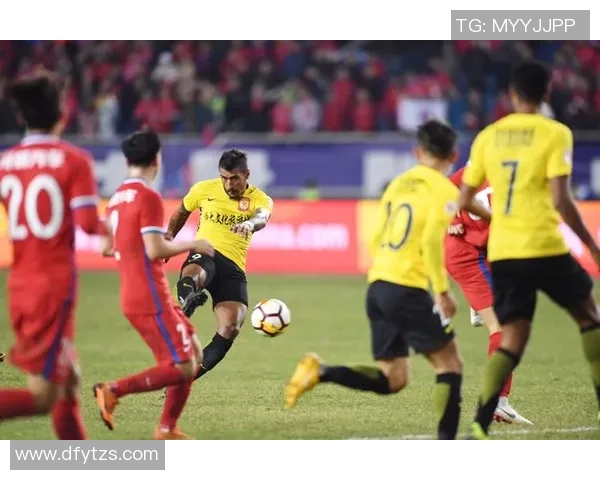 重庆足球队与广州足球队赛后复盘分析比赛节奏与战术变化的深度探讨